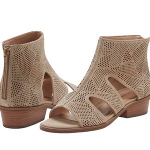 LUCKY BRAND Sicole Womens Suede Peep Toe Gladiator Sandals Tan Size 7M